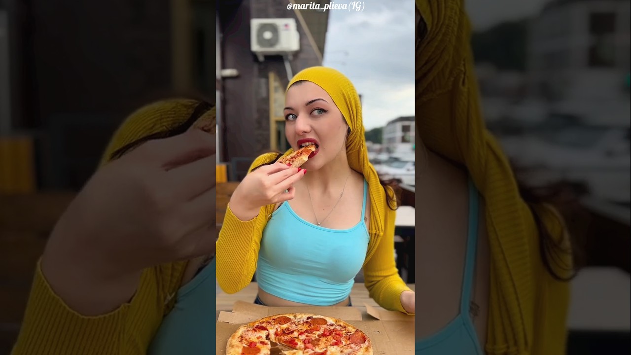 Her Long Hair Ruined Pizza… Until This #shortvideo Her Long Hair Ruined Pizza… Until This #shortvideo
