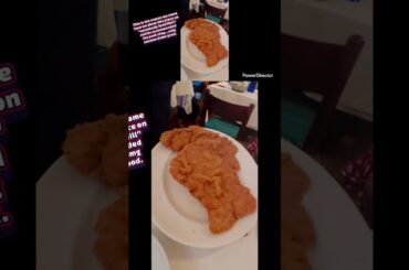 Best Pork Chop in Venice celebrities come from all around the world to eat here #vinidaarturo #italy