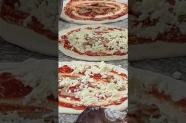 This Is Real Napolitan Pizza 🇮🇹 #travel #shortsviral #europe #napoli #indiavlog