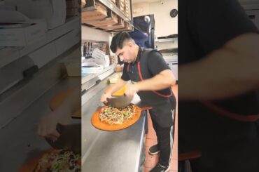 ROUND TABLE PIZZA  #usa #pizza #food #fastfood #pizzalover #italianfood #pizzafood #pizzatime #Lodi