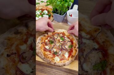 HOMEMADE CHEFS PIZZA 🍕#homemadepizza#recipe#chef#professional#italian#food#adventures#pizza#gourmet