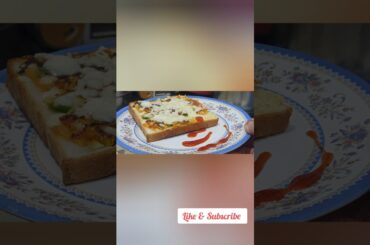 #trending No Oven No Microwave Pizza  Recipe  Tawa bread pizza #viral #cooking #food #zaika ghar ka