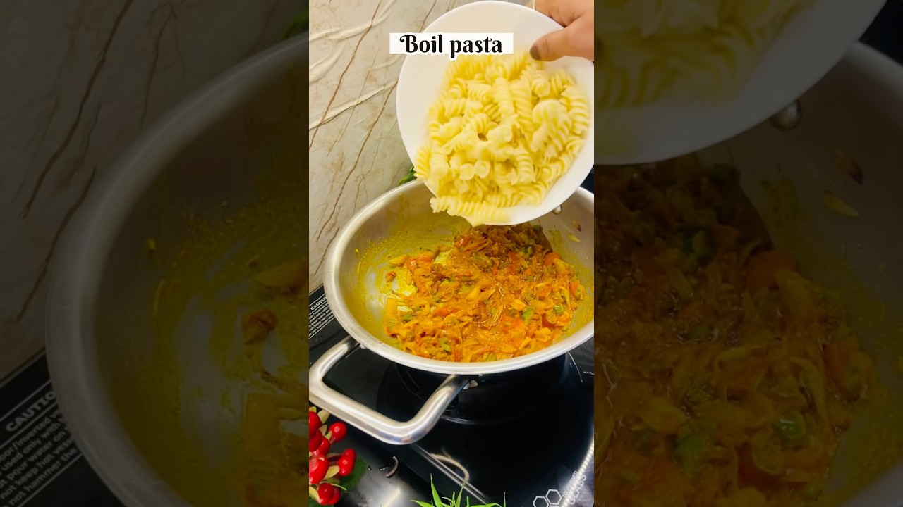 Masaledar Desi Pasta in 10 Minutes 😋#recipe #minivlog #pasta #streetfood #trendingshorts #food Masaledar Desi Pasta in 10 Minutes 😋#recipe #minivlog #pasta #streetfood #trendingshorts #food