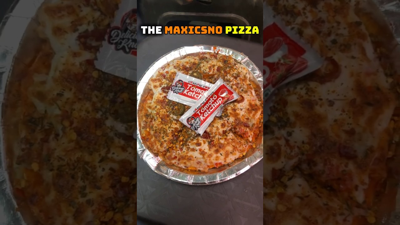 StreetSide The Maxicsno Pizza 🍕|#shorts #pizza #trending StreetSide The Maxicsno Pizza 🍕|#shorts #pizza #trending