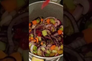 Caponata di Carciofi: Il Segreto dell'Antica Sapienza! 🥘🌿