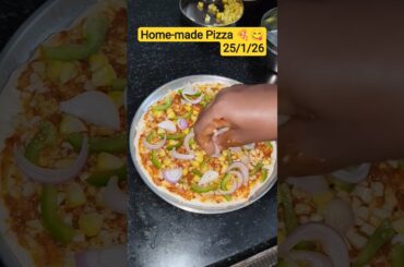 Home-made Pizza 🍕🤤 #shorts #pizza #homemade #homebaker #2026 #snacks #youtubeshorts #viral #vlog