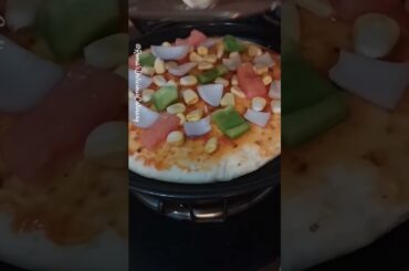 Pizza ghar mei? Super Easy Quick Recipe😉🍕#pizza #italy #italian crunchy thin base😋 #pasta #viral #yt