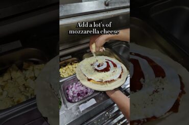 CHEESE BURST MARGHERITA 🍕 #cheesepizza !#italian #italianfood #like #trending #pizza #subscribe