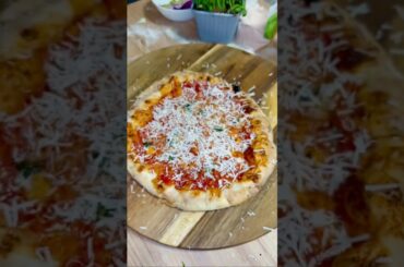 GOOD PIZZA 🍕#homemadepizza#good#food#viral#tomato#basilica#parmesan#oliveoil#italian#howmake#recipe