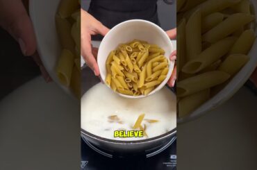 I learned this pasta trick from Italy. Would you try it tonight? 🍝🔥