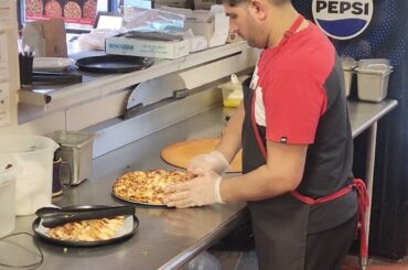 ROUND TABLE PIZZA  #usa #pizza #food #fastfood #pizzalover #italianfood #pizzafood #pizzatime #Lodi