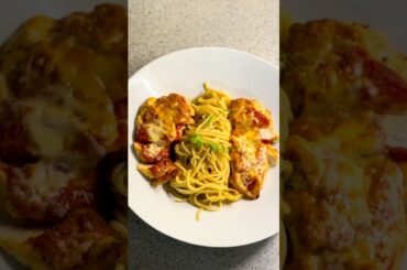 Pollo Parmigiana,chicken + creamy parmesan spaghetti 🍝Finished in the oven with tomato & cheese 🤍