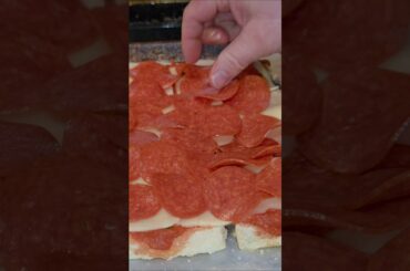 PEPPERONI ON TOP #pepperoni #pizzasliders