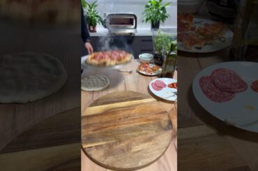 PIZZA AT HOME🍕#jalapeño#homemadepizza#deliciouspizza#pizza#gourmet#cooking#chef#pizzachef#usa#italy