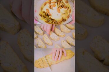 Real Italian Cantucci Made Gluten-Free (Better Than Store-Bought) #recipe #desserts