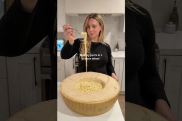 Making pasta in a cheese wheel 🫶🏼🍝 #cheesewheel #pasta