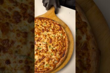 Time for some crunchy goodness?     #pizza #shorts