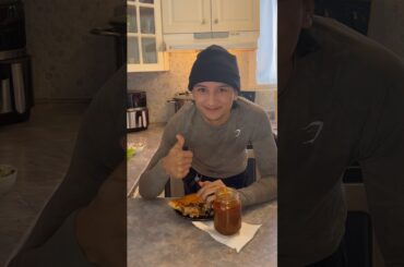 BIRRIA PIZZA! 🌮🍕 #fyp #shorts  #viral #birria #pizza