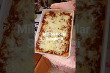 Million Dollar Spaghetti 🍝 #cookingchannel #cooking #cookwithme #cookingshorts #spaghetti #kitchen