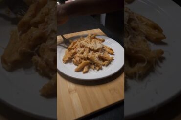 Creamy pasta 🍝                      recipe in comments #food #pastarecipe #cooking #italianfood #fyp