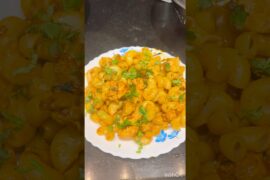 Chicken pasta#easy and tasty#by anjum#food#cooking#recipe#kitchen#youtube#shorts#cookingfood