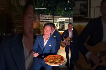 pizza 🍕 italy 🇮🇹 #hamburg #germany #tiktoker #leben #hamburgcity #football#milano  #millionaire