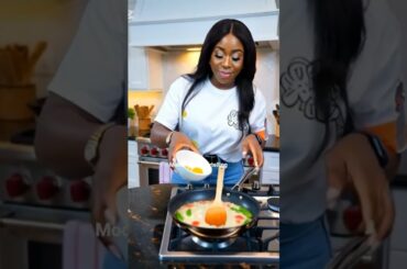 egg sauce and bread 🍞 #reels #nigerianbaker #italianrecipes #youtubeshorts #love