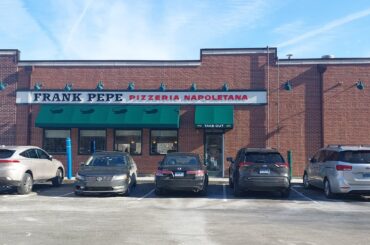 Lunch at Frank Pepe's in Waterbury, CT