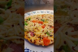 Omelette Pizza | #shorts #online #viral #shortsfeed #trending #ytshorts #food #cooking #recipe #vlog