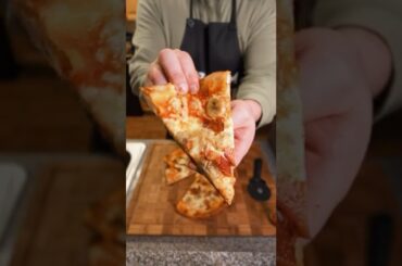 Most popular pizza in Sweden #itspizzatime #pizzarecipe #recipe