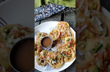 Bengali fuchka is sweet and sour.#viralvideo #shortvideo #shortvideo #streetfood #food #italy