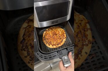 Trying FROZEN Pizza 🤮 #Shorts