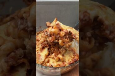 🧀🍝 Mac & Cheese Auflauf mit Bolognese – Soulfood aus dem Ofen 600 kcal