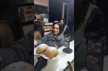 It's Very Yummy 😍 #trending #trendingshorts #shortfeed #food #foodie #italy #youtubeshorts #cake