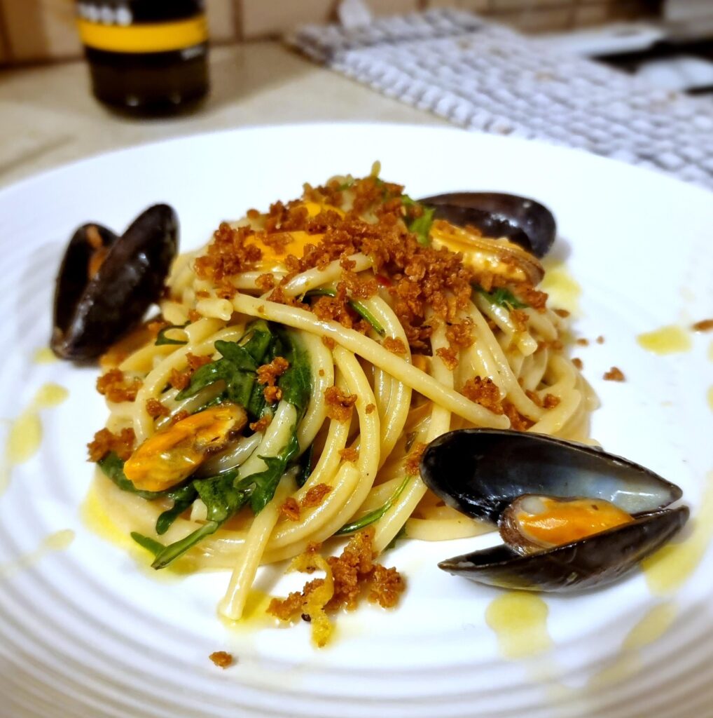 Bucatini with mussels