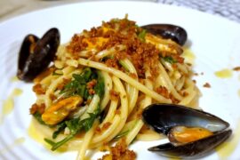 Bucatini with mussels