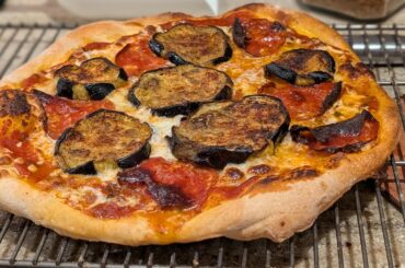 Roasted eggplant pizza