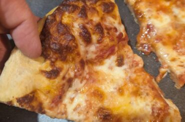 Munster slices on the crust?!??