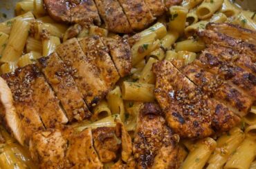 Spicy Marry me chicken pasta for dinner 😋