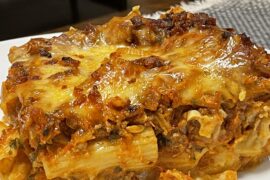 [Homemade] Baked Rigatoni with Slow-Cooked Meat Ragù and Melted Mozzarella
