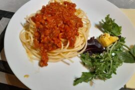 homemade spaghetti bolognese