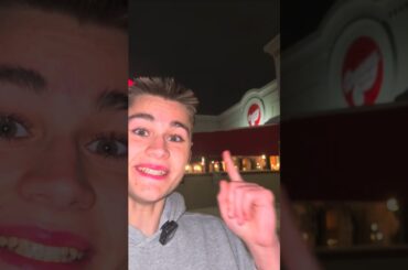 Solo Dinner At Italian Restaurant! 🍕🍝#shorts