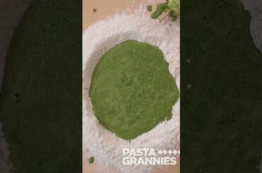 Nonna Rosa makes Yellow AND Green pasta 😍  #italianfood  #pasta