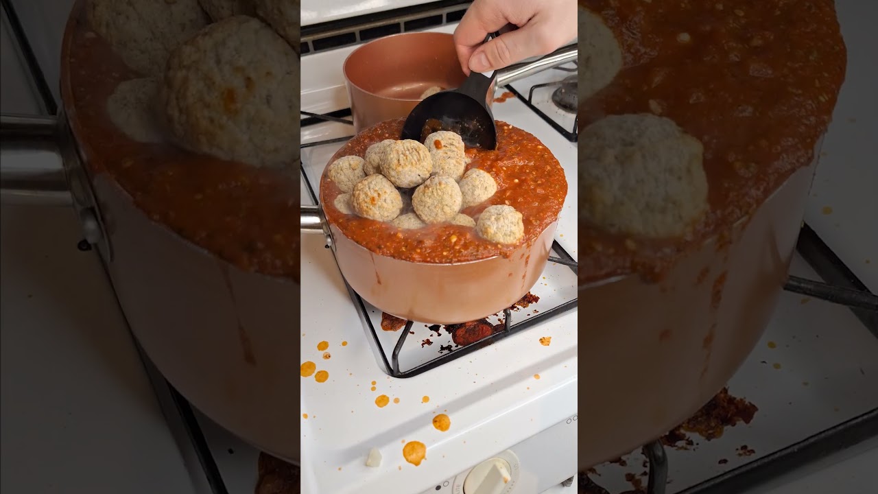 spaghettie squash spaghettie #cooking #darkcomedy #dryhumor #food #recipe #satire #funny #fyp #fypシ spaghettie squash spaghettie #cooking #darkcomedy #dryhumor #food #recipe #satire #funny #fyp #fypシ