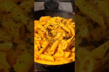 Creamy tomato pasta 😋#pasta #shortvideo #trending #recipe #cooking