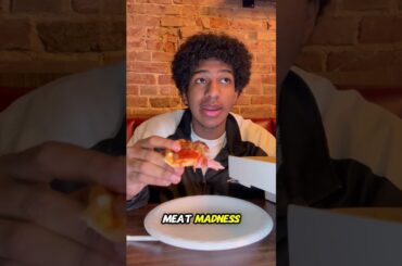 Larry’s pizza time #fyp #viral #food #foodreview