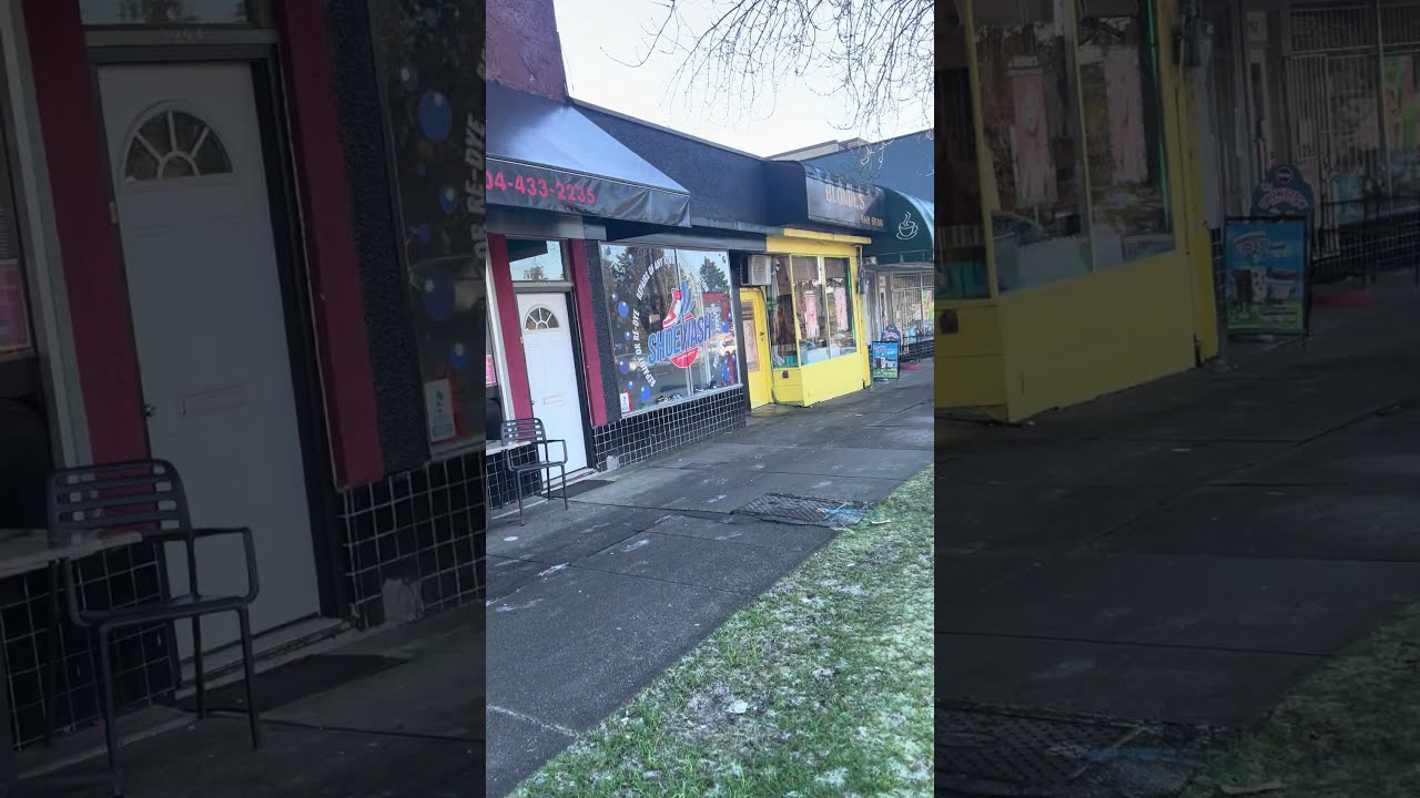 Ultra-Thin, Extra Juicy Italian Pizza ๐๐คค Ultra-Thin, Extra Juicy Italian Pizza ๐๐คค