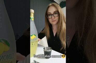 Bringing Italian vibes to life oncanvas#italianvibes #italyart #painting#artreels #colorblindartis