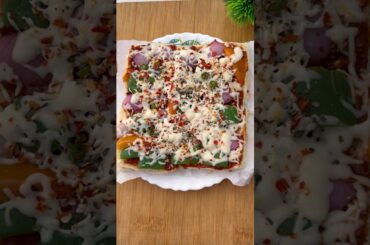 Homemade bread pizza 😋#youtubeshorts #shortvideo #shorts