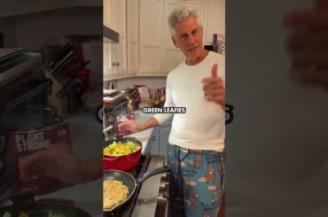 Pasta Night Hack #pastanight #plantbased #weeknightdinners #healthyeating